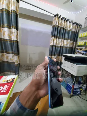 রিয়েলমি ১০ ৬৪ জিবি