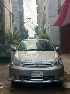 টয়োটা রাউম ২০০৪ বেইজ