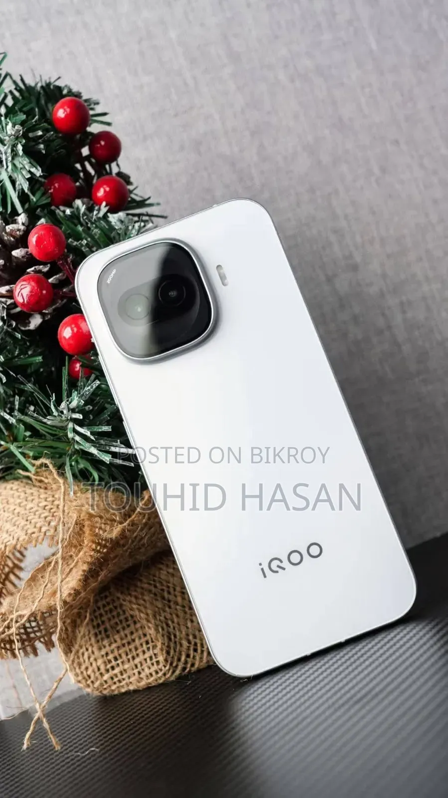 iQOO 256 GB White