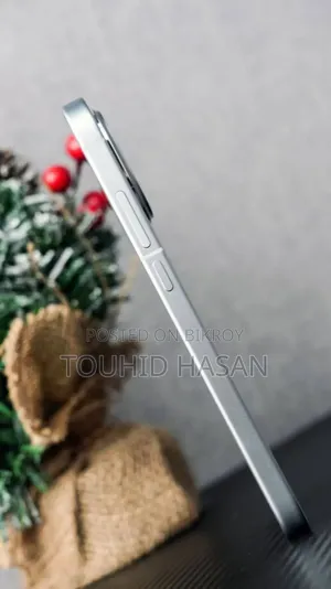 iQOO 256 GB White