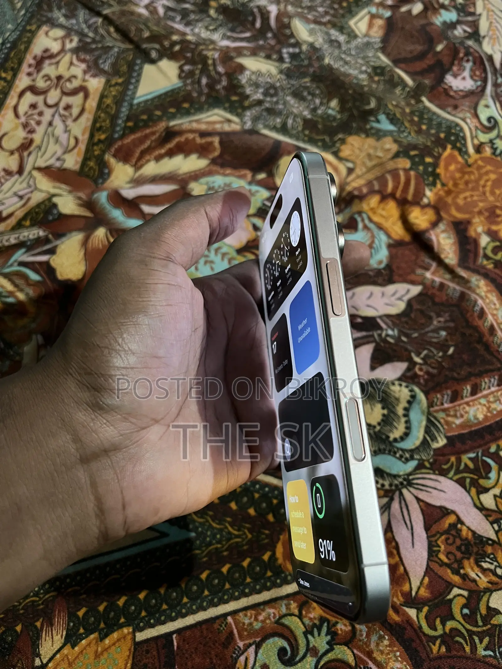 Apple iPhone 16 Pro 1 TB White
