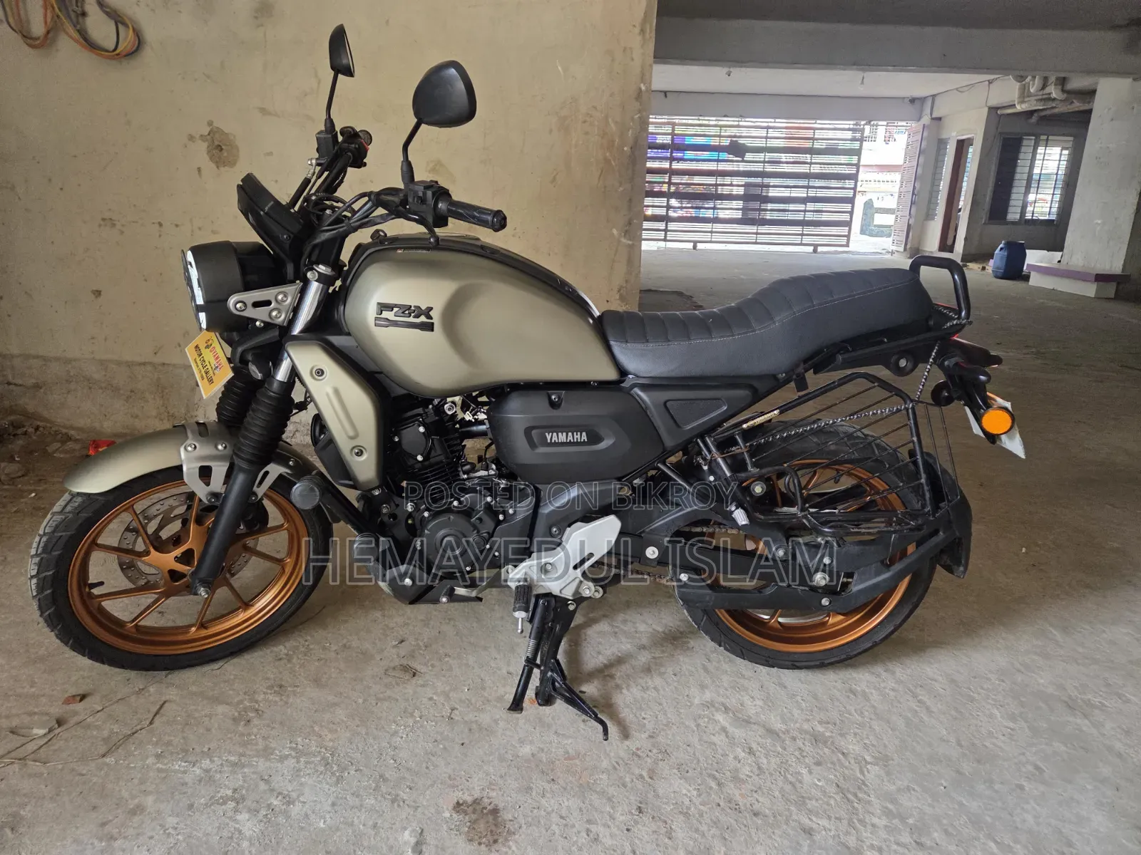 ইয়ামাহা এফজেড-এক্স ২০২৫ গ্রে