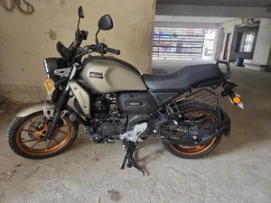 Yamaha FZ-X 2025 Gray