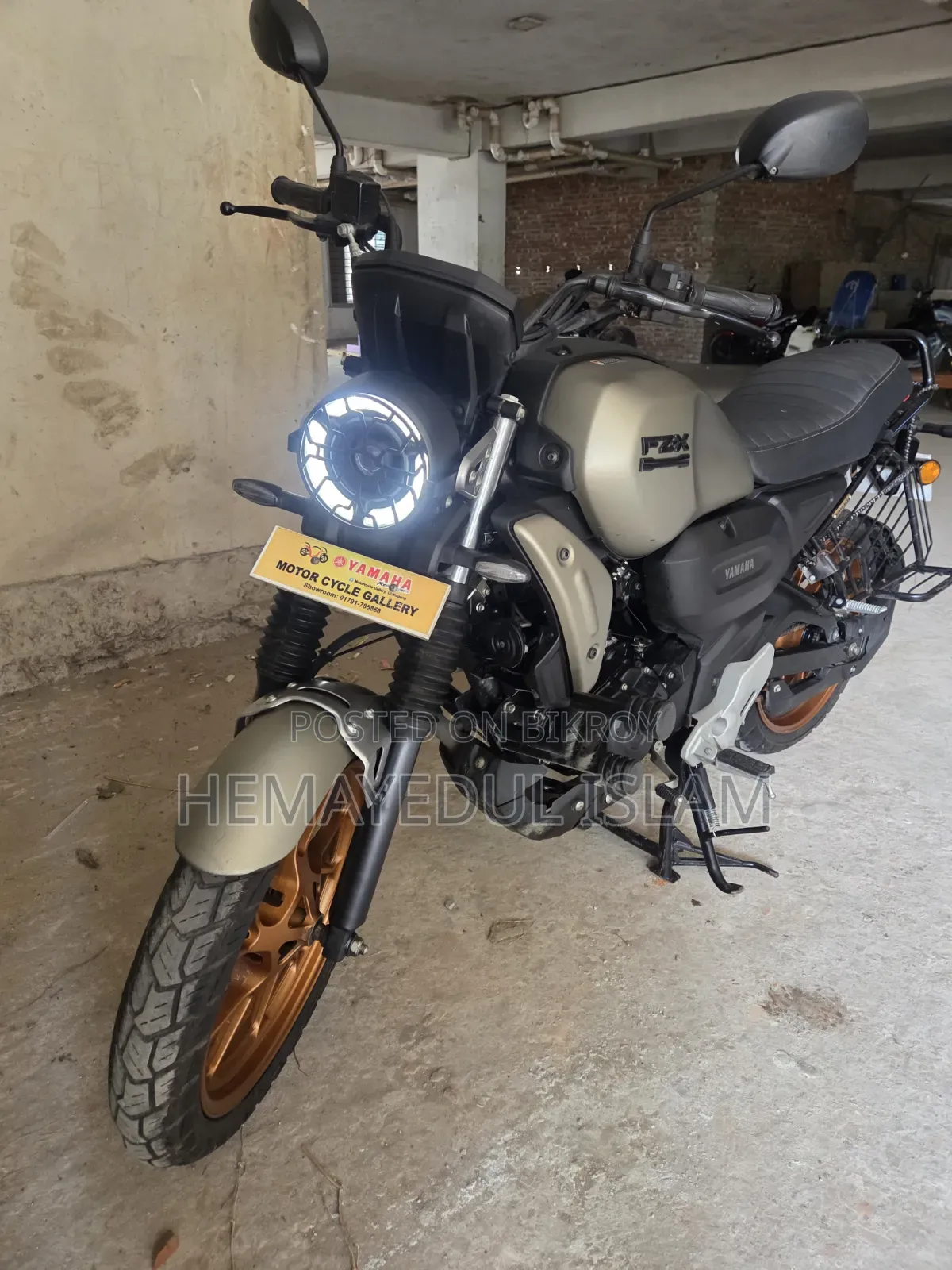 ইয়ামাহা এফজেড-এক্স ২০২৫ গ্রে