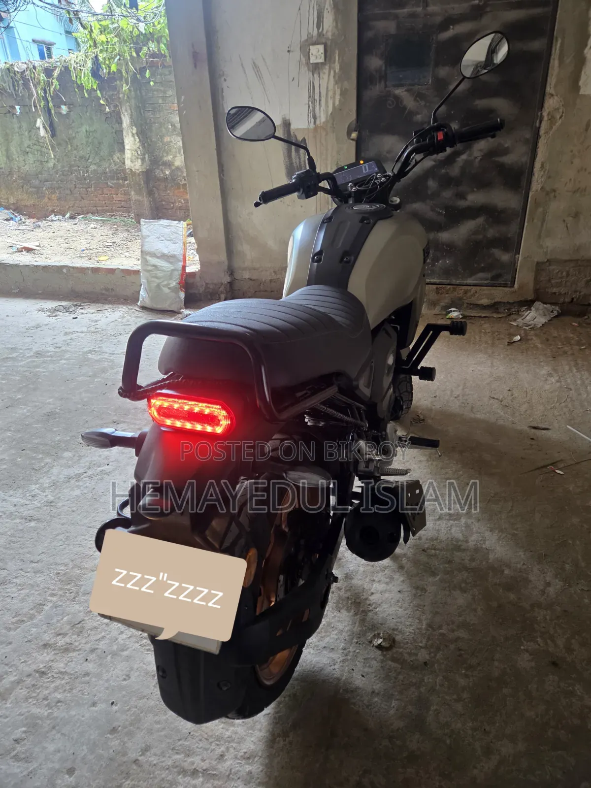 ইয়ামাহা এফজেড-এক্স ২০২৫ গ্রে