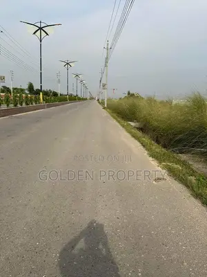 M BLOCK 5 KATHA SOUTH CORNER Plot Sale Bashundhara ৫