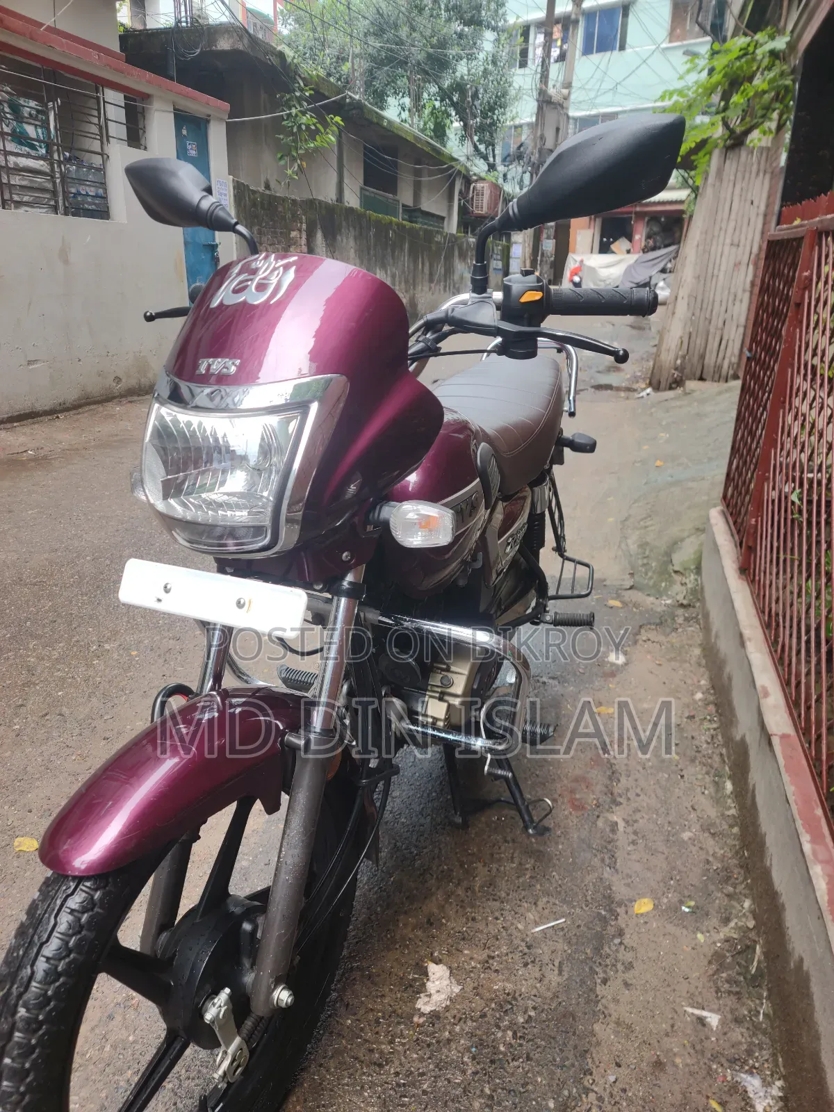 TVS Radeon 2022 Purple