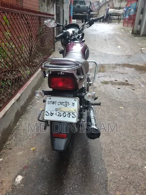 TVS Radeon 2022 Purple