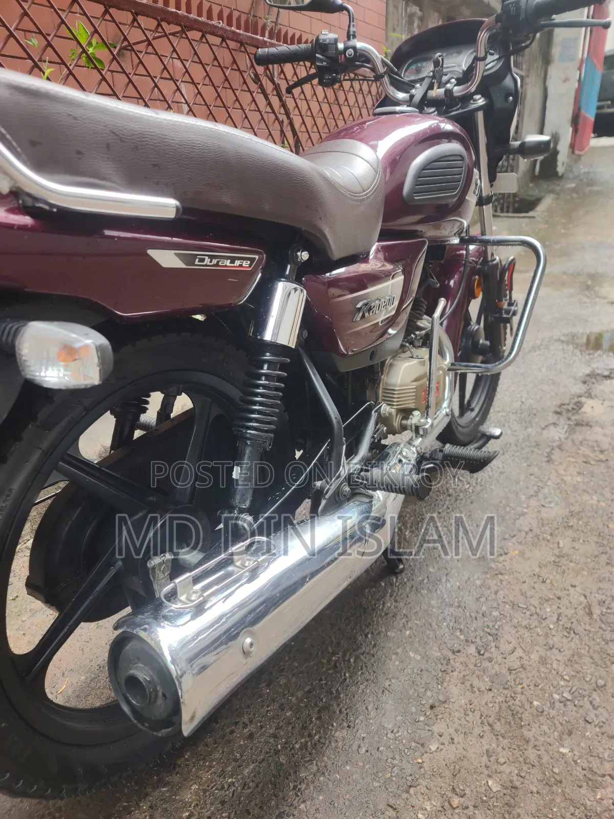 TVS Radeon 2022 Purple