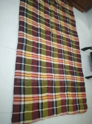Quilt and 2 mattresses