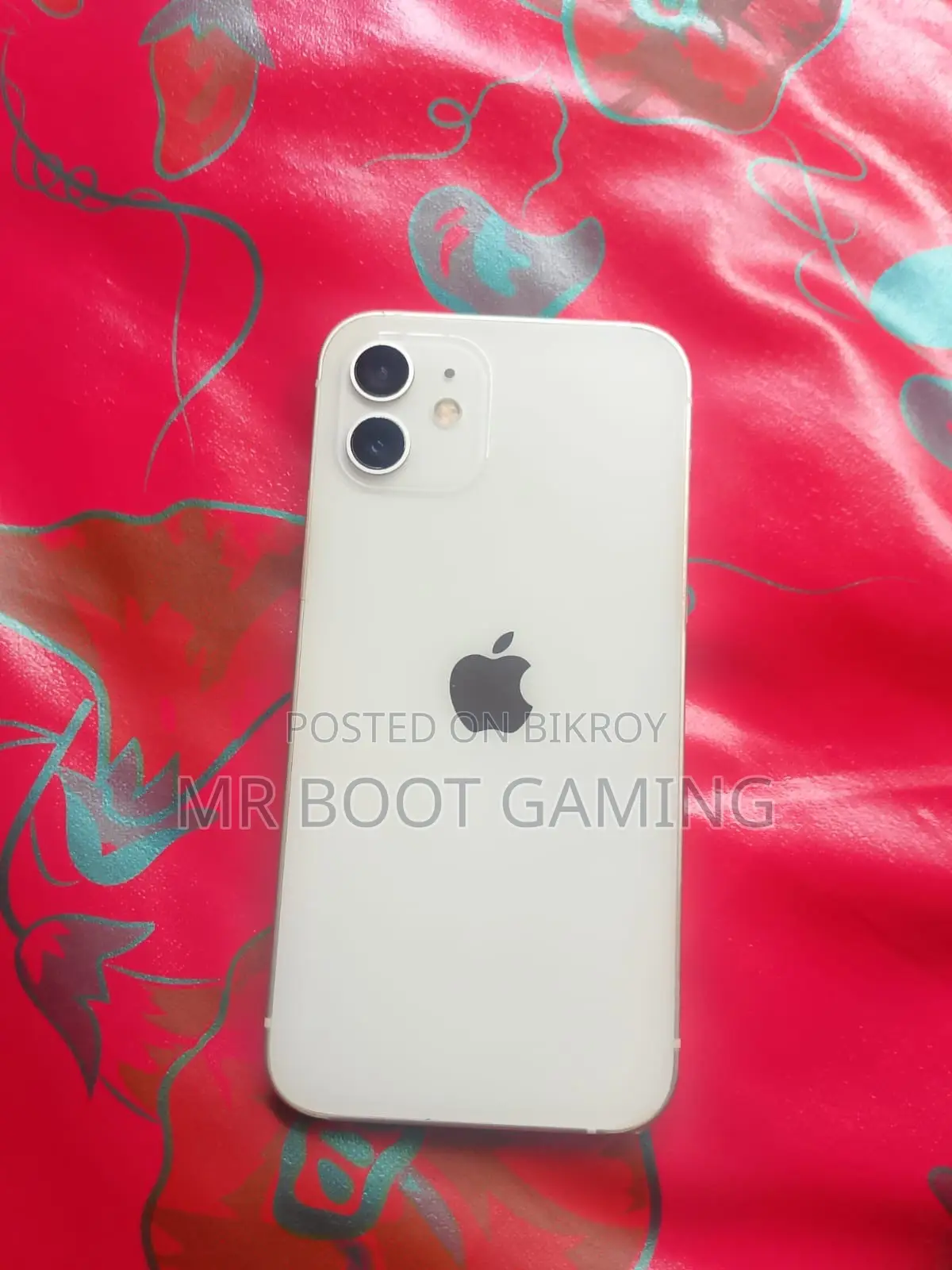 অ্যাপল আইফোন ১২ ১২৮ জিবি হোয়াইট