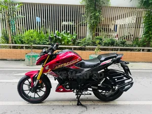 Honda Hornet 2.0 2025 Red