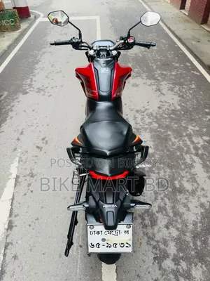 Honda Hornet 2.0 2025 Red