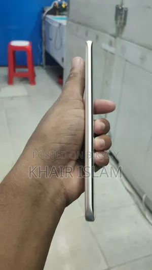আইটেল এস২৬ আল্ট্রা ২৫৬ জিবি সাদা