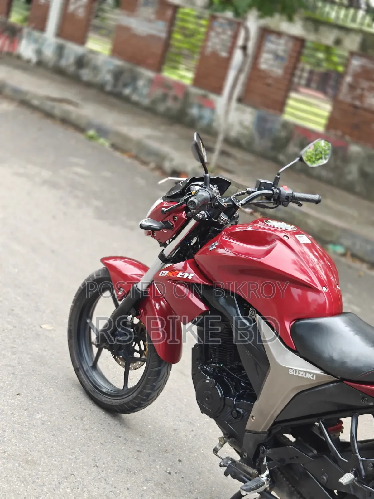 Suzuki Gixxer 2022 Brown