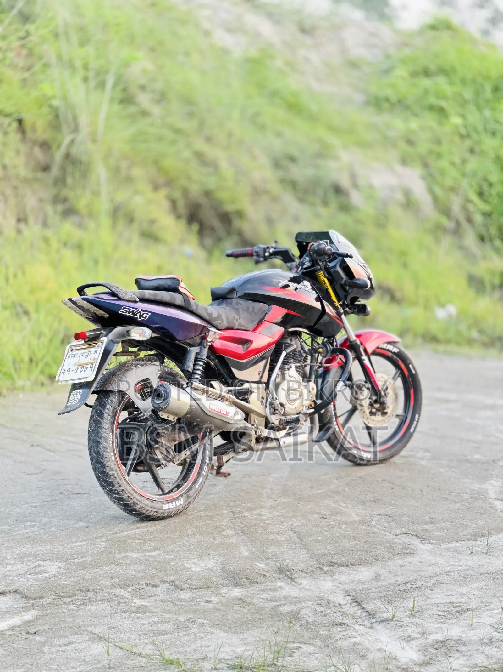 বাজাজ পালসার ১৫০ ২০১৬ লাল