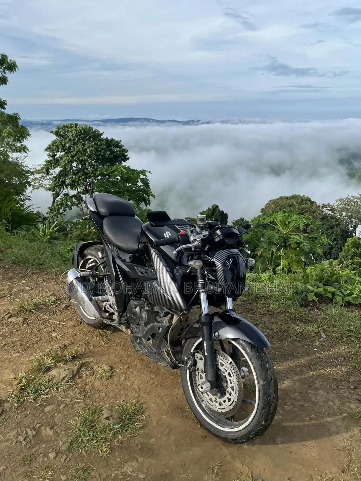 সুজুকি গিক্সার ২০২৩ ব্ল্যাক