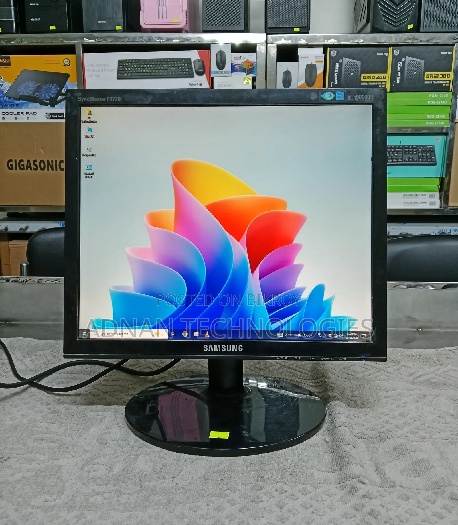 Samsung SyncMaster E1720NR – 17″ HD Monitor -Full Fresh