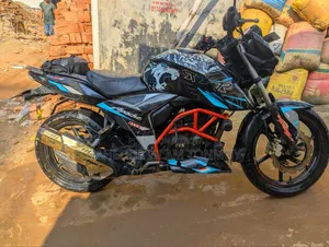 টিভিএস অ্যাপাচি আরটিআর ১৬০ ৪ভি ২০১৯ কালো