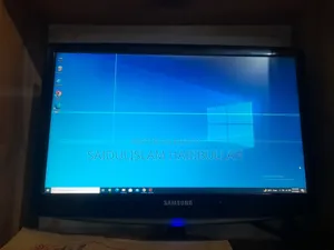 Desktop Computer Samsung 8GB Intel Core 3 HDD+SSD 512GB