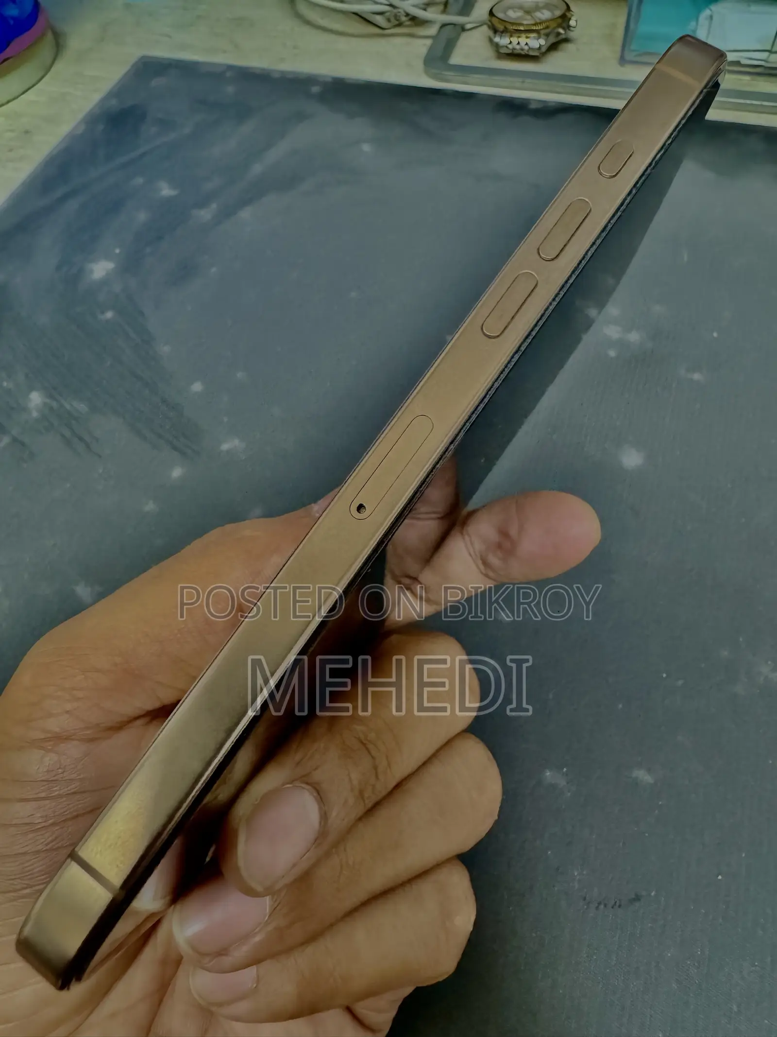 Apple iPhone 16 Pro Max 256 GB Gold