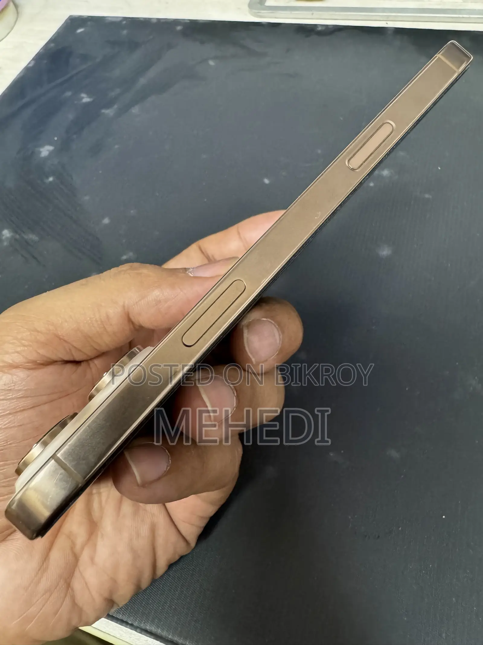 Apple iPhone 16 Pro Max 256 GB Gold