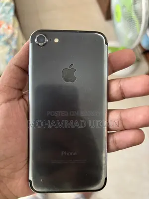 Apple iPhone 7 32 GB Black
