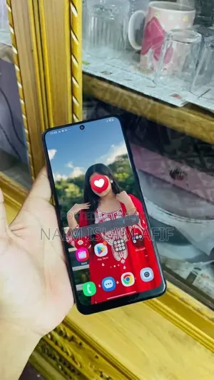 স্যামসাং গ্যালাক্সি এস২১+ ৫জি ১২৮ জিবি ব্ল্যাক