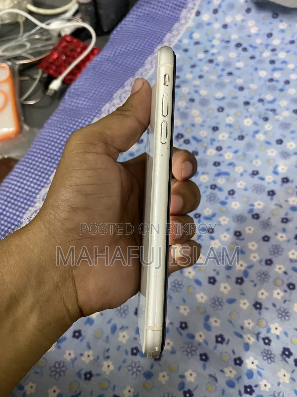 অ্যাপল আইফোন এক্সআর ৬৪ জিবি সাদা