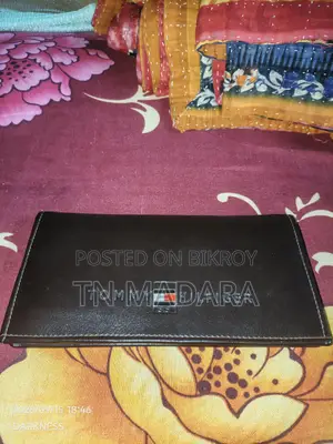 এক্সক্লুসিভ টমি হিলফিগার লেদার লং ওয়ালেট (ব্র্যান্ড নিউ/ব্যবহৃত)