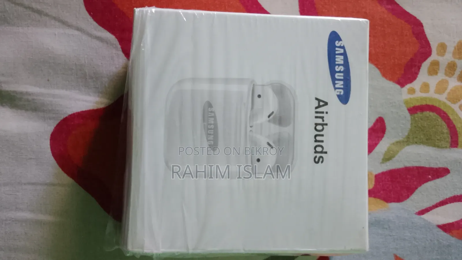 স্যামসাং এয়ারবাডস হেডফোনটি খুব ভালো