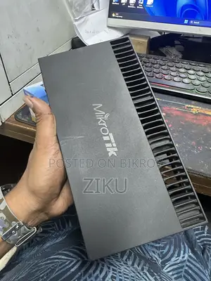 Mikrotik RB4011iGS+RM 10xGigabit Ethernet Rackmount Router
