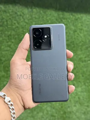 রিয়েলমি জিটি ৭ ৫১২ জিবি ব্ল্যাক