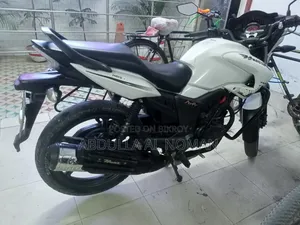 Hero Hunk 2019 White