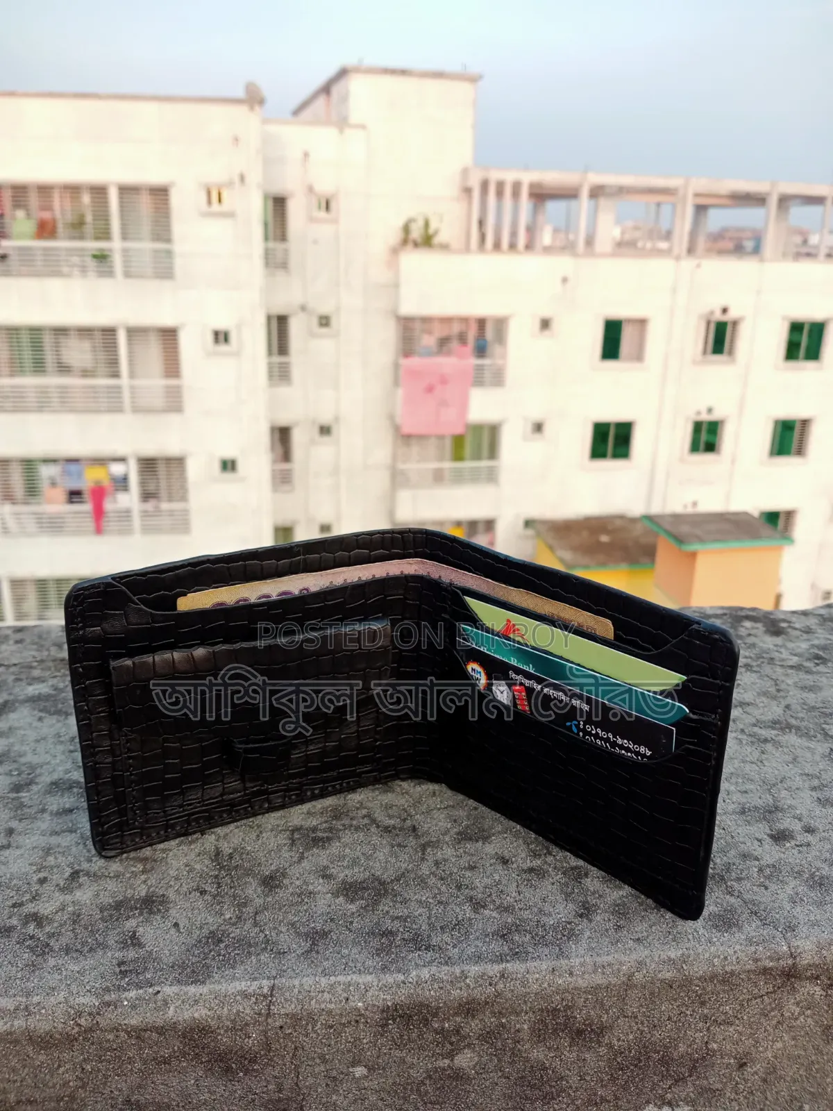 প্রিমিয়াম লেদার ওয়ালেট