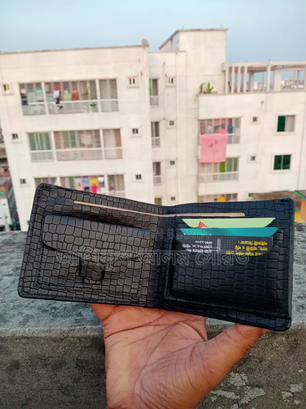 প্রিমিয়াম লেদার ওয়ালেট
