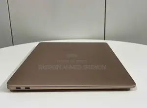Laptop Apple MacBook Air 2020 8GB Intel Core i3 SSHD+SSD 256GB