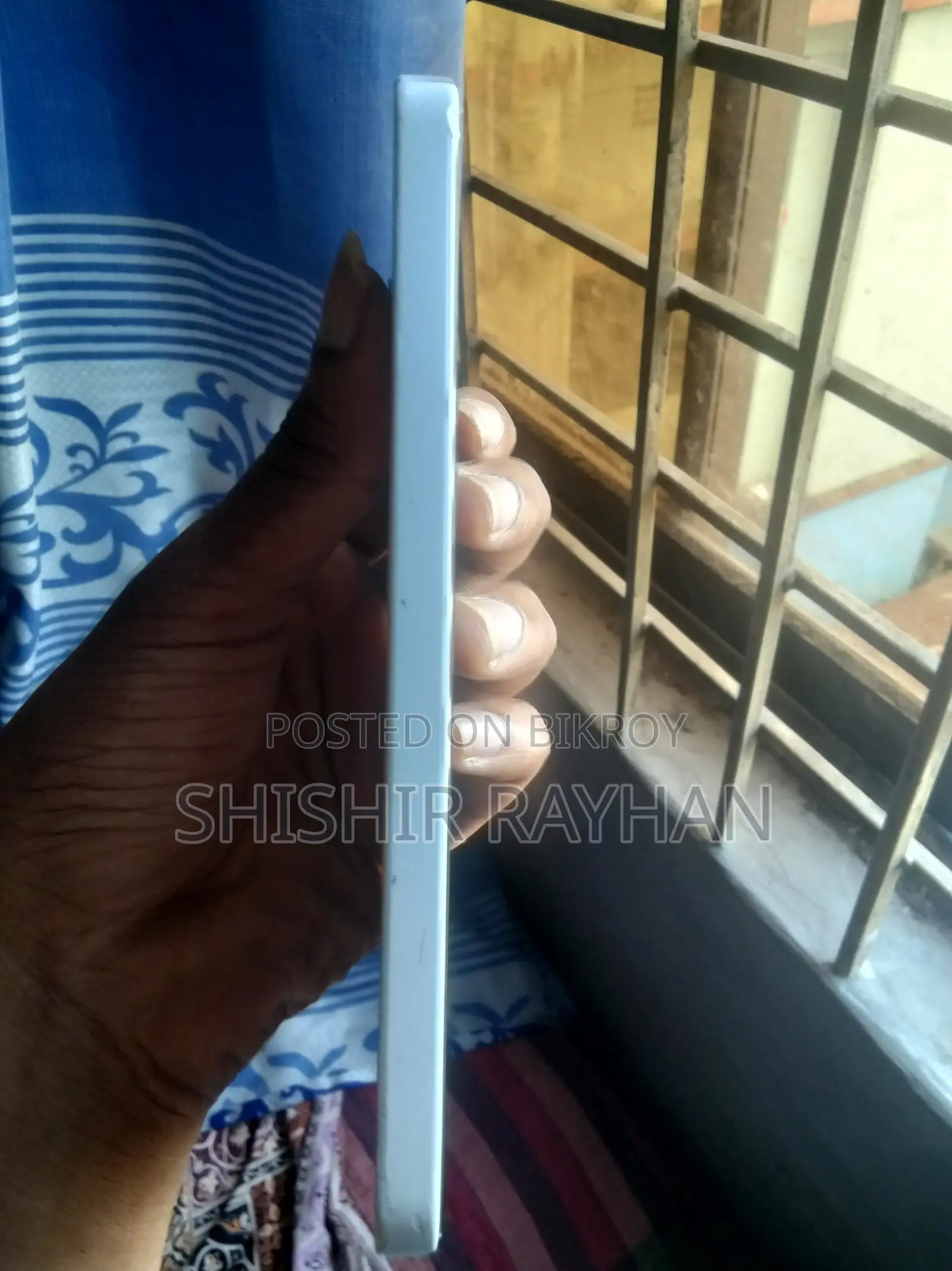 স্যামসাং গ্যালাক্সি এ৩৫ ২৫৬ জিবি হোয়াইট
