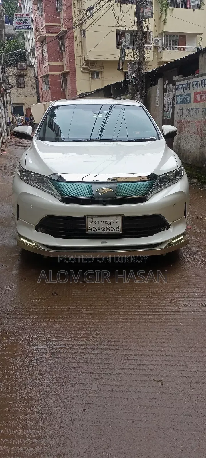 টয়োটা হ্যারিয়ার ২.০ ২০১৮ পার্ল