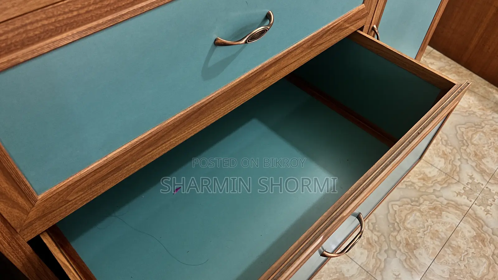 Aluminum Wardrobe
