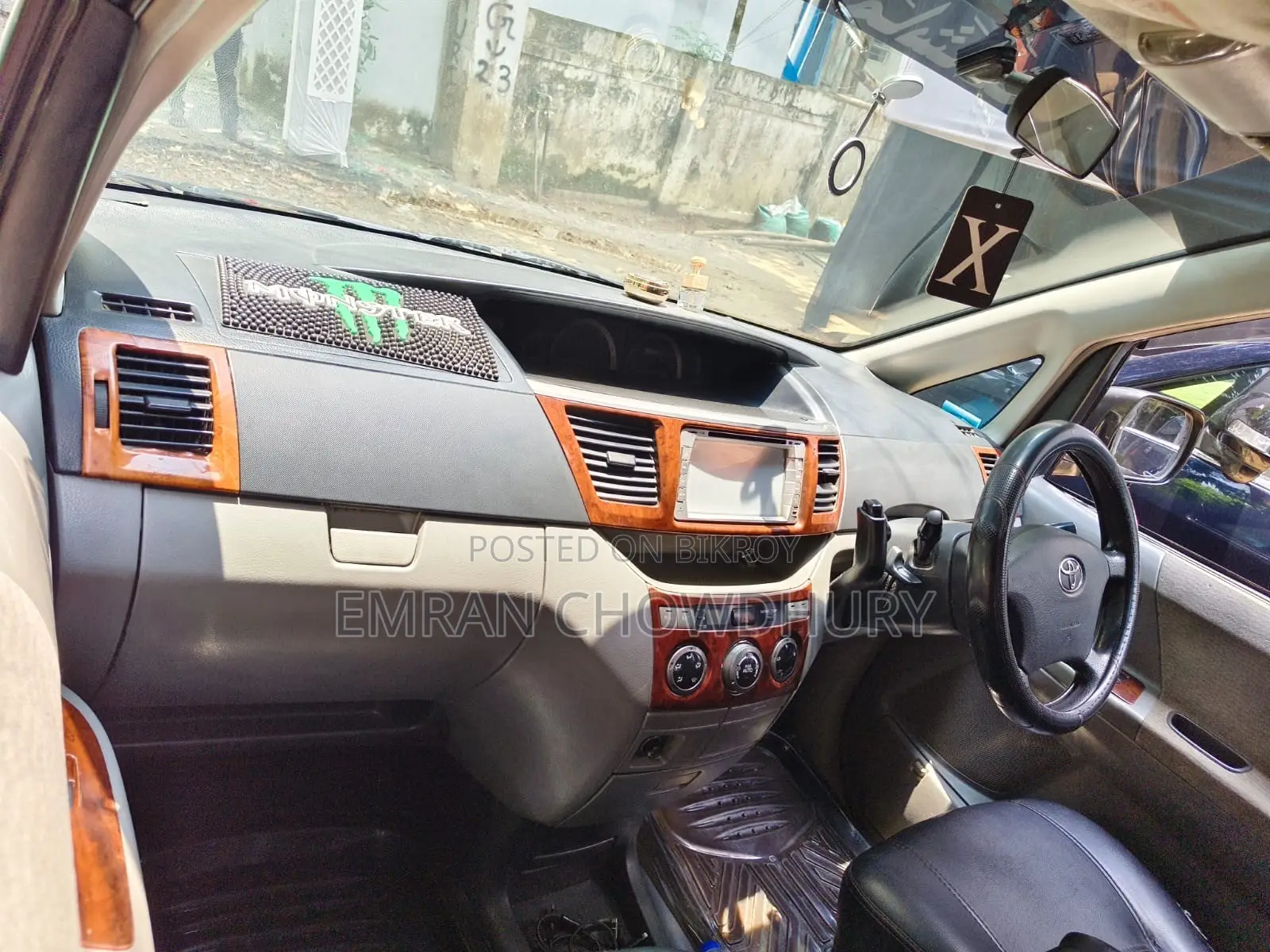 Toyota Noah 2002 Black