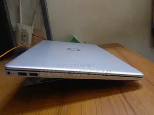 Laptop HP 15s 8GB Intel Core i5 SSD 512GB
