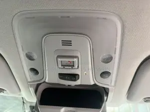 টয়োটা প্রিউস লিমিটেড ২০২২ লাল