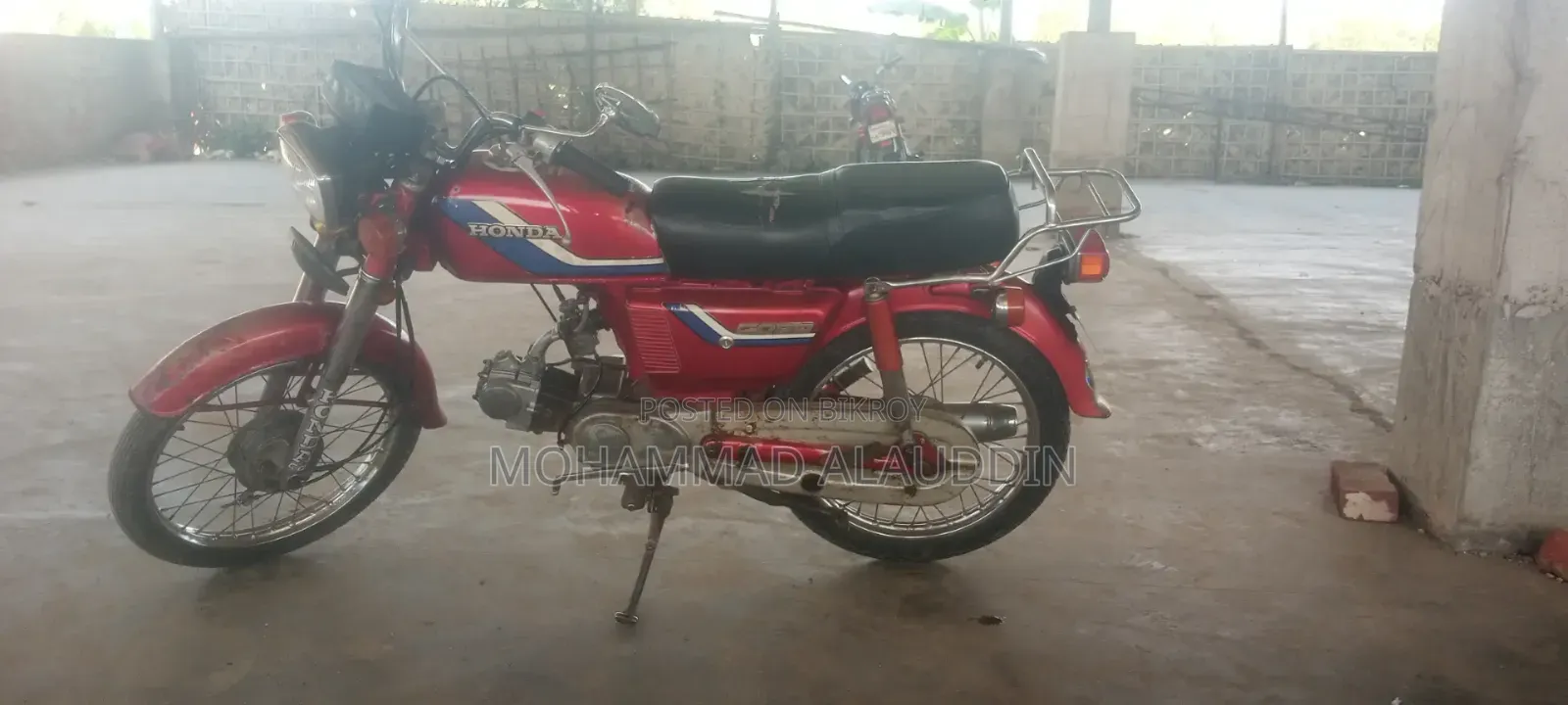 Honda 2010 Red