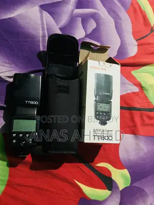TT600 Flash Only, No Battery Included.