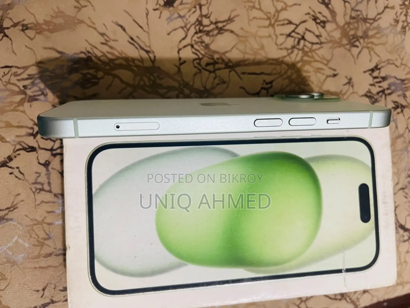 Apple iPhone 15 128 GB Green
