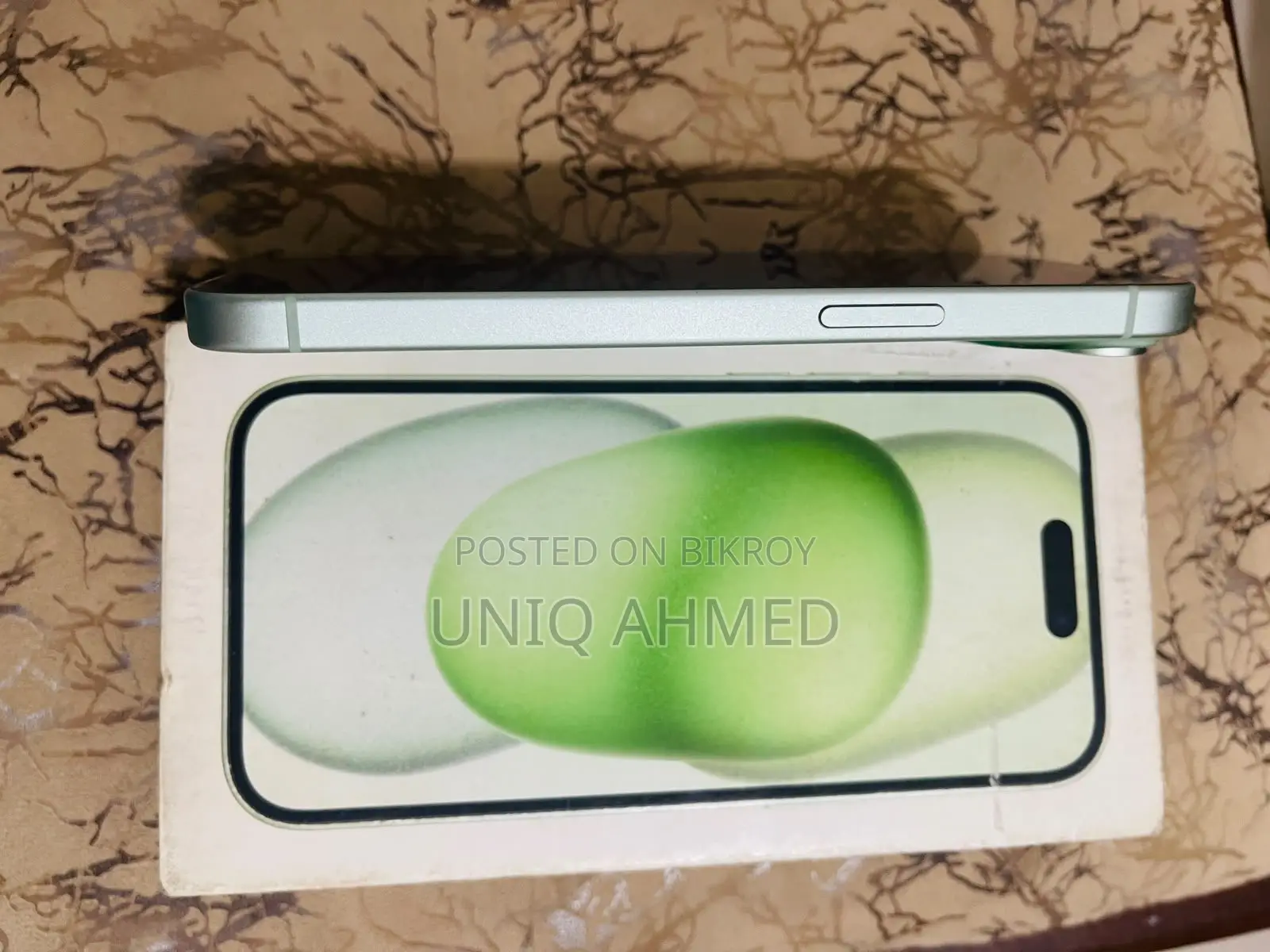 Apple iPhone 15 128 GB Green