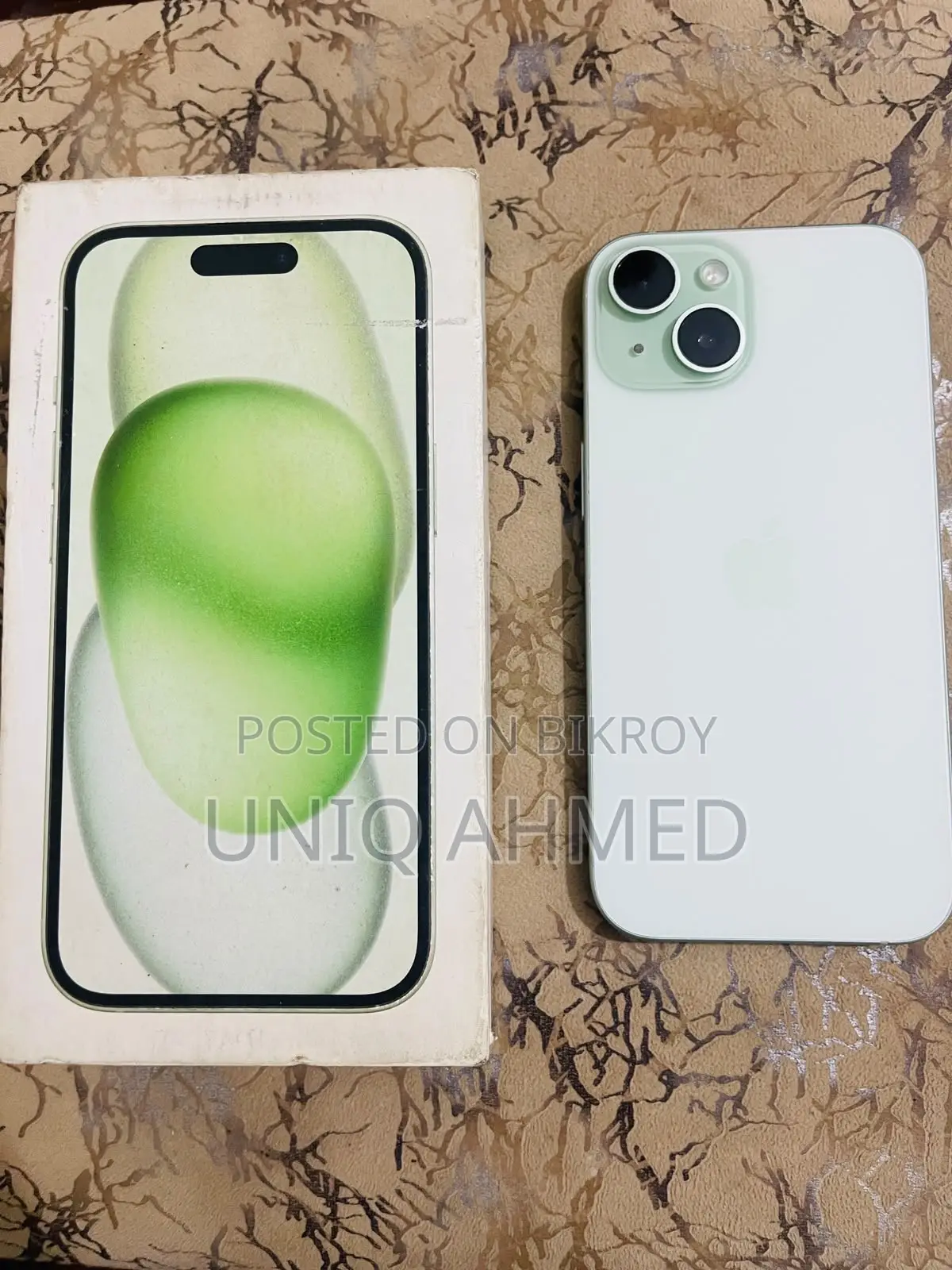 Apple iPhone 15 128 GB Green