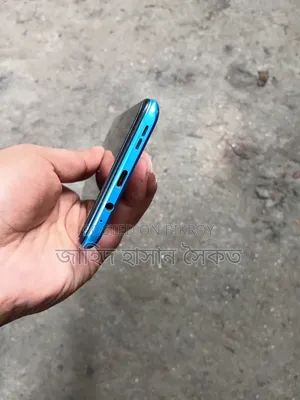 Infinix Hot 12 play 64 GB Blue