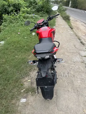 Bajaj Pulsar N160 2026 Red